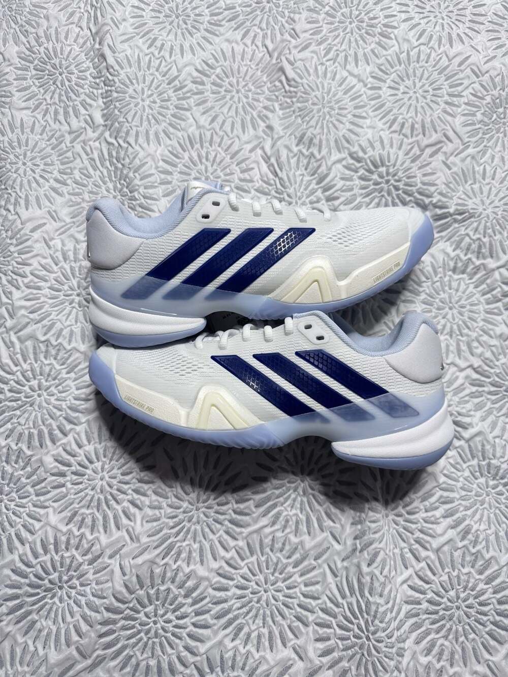 Adidas Womens Size 8 Tennis Shoes Barricade 14 White Blue Court JS4112